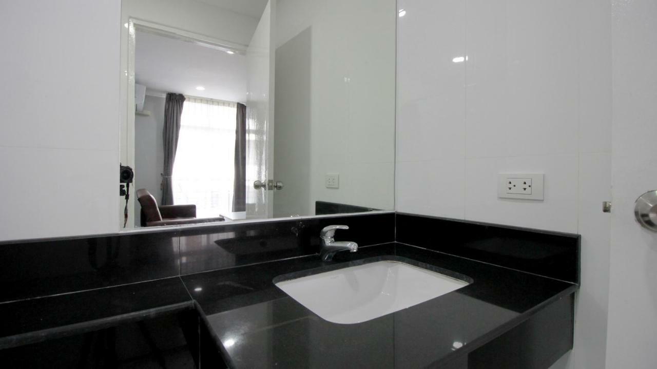 The Ocean Pearl Apartamento Pattaya Exterior foto